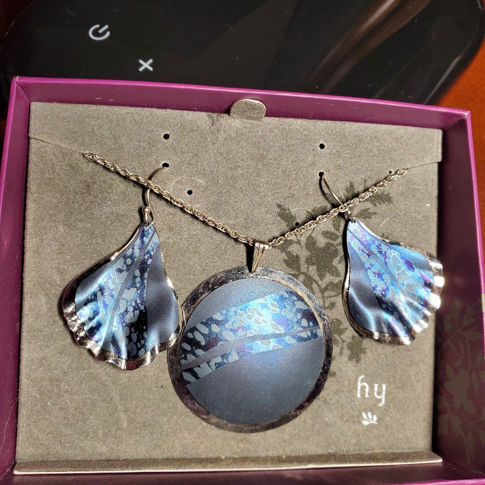 Holly Yashi Pendant and earrings